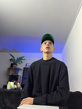 SebastianReed  online show from 06.27.26