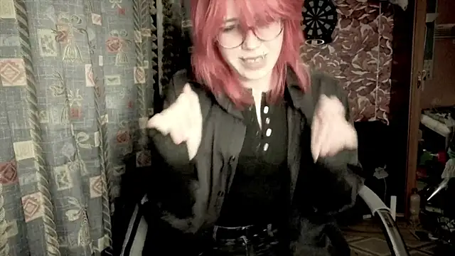 Snapshot of whiny_emo_boi chatting on 04.30.26 whiny emo boi online show from 04.30.26