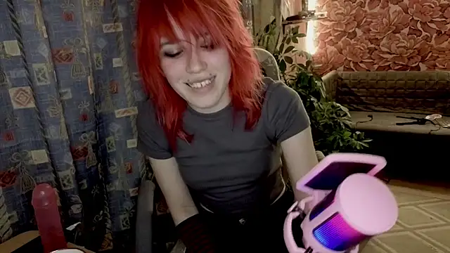 Snapshot of whiny_emo_boi chatting on 05.04.26 whiny emo boi online show from 05.04.26
