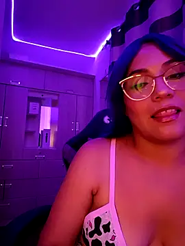 PiscisGirl online show from 04.26.26