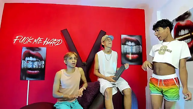 Snapshot of AVENGER_GUYS1 chatting on 03.16.26 AVENGER GUYS1 online show from 03.16.26