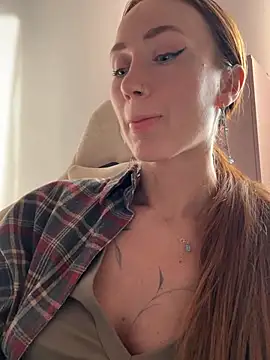 SerenaWest  online show from 04.13.26