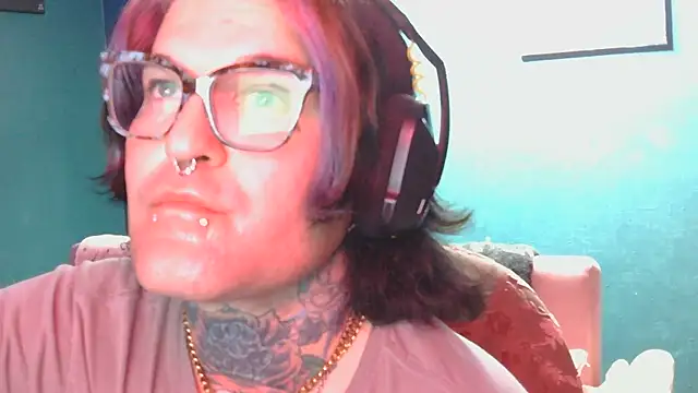Snapshot of TattooBambie chatting on 03.21.26 TattooBambie online show from 03.21.26