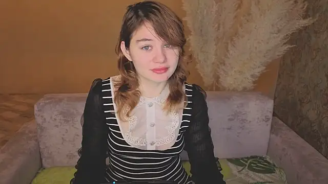 ElizabethRedWings online show from 05.19.26