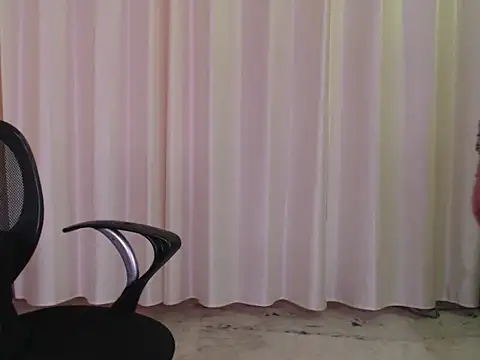 Snapshot of Naughty_Nisha19 chatting on 06.21.26 Naughty Nisha19 online show from 06.21.26