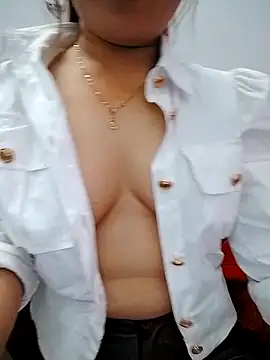 Snapshot of Sury_sexyy chatting on 03.28.26 Sury sexyy online show from 03.28.26