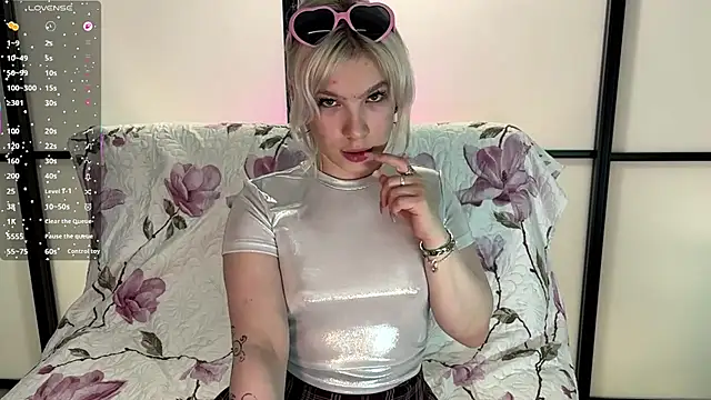 Snapshot of NerissaDeloria chatting on 03.20.26 NerissaDeloria online show from 03.20.26