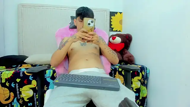 Yeison gomezz online show from 03.30.26