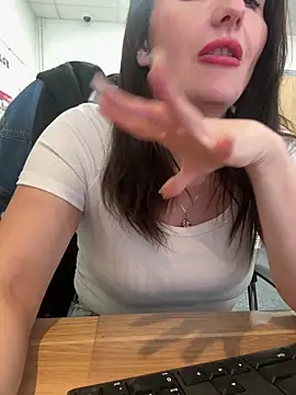 Siren  xxx online show from 05.21.26