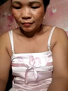 Snapshot of maymay121 chatting on 04.04.26 maymay121 online show from 04.04.26