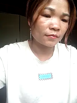Snapshot of maymay121 chatting on 04.17.26 maymay121 online show from 04.17.26