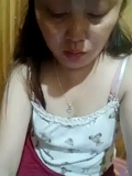 Snapshot of Abi-ni chatting on 06.25.26 Abi-ni online show from 06.25.26