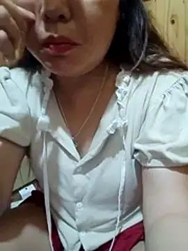 Snapshot of Abi-ni chatting on 07.06.26 Abi-ni online show from 07.06.26