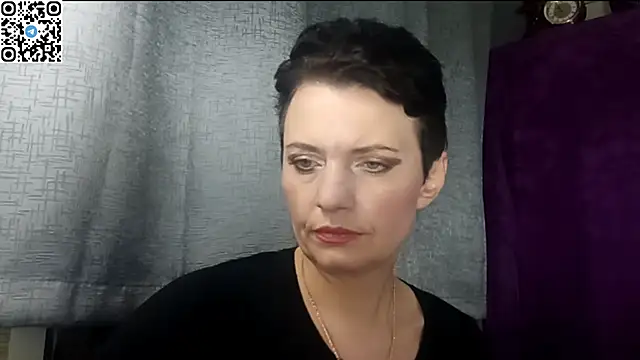 Snapshot of HotMamaQueen234 chatting on 05.01.26 HotMamaQueen234 online show from 05.01.26