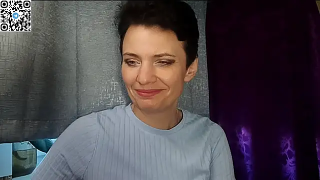 Snapshot of HotMamaQueen234 chatting on 05.04.26 HotMamaQueen234 online show from 05.04.26