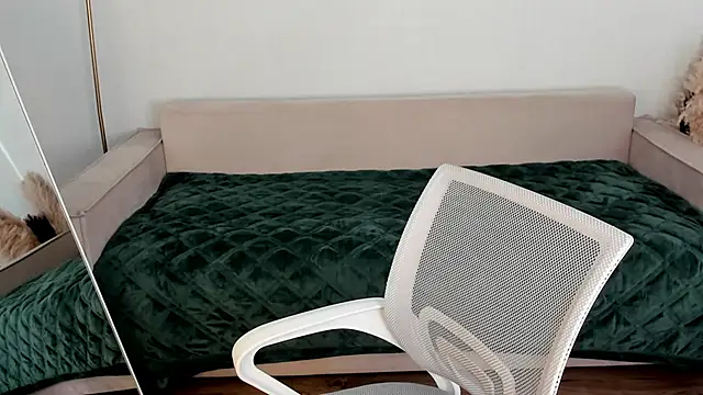 Snapshot of Sofa_Vleifo chatting on 05.30.26 Sofa Vleifo online show from 05.30.26