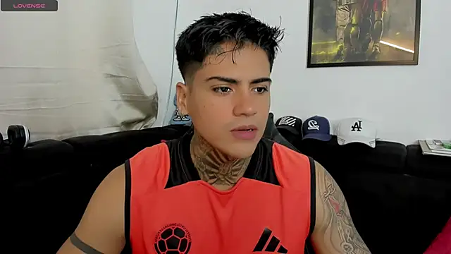 Snapshot of sweetlatinoboy chatting on 03.17.26 sweetlatinoboy online show from 03.17.26