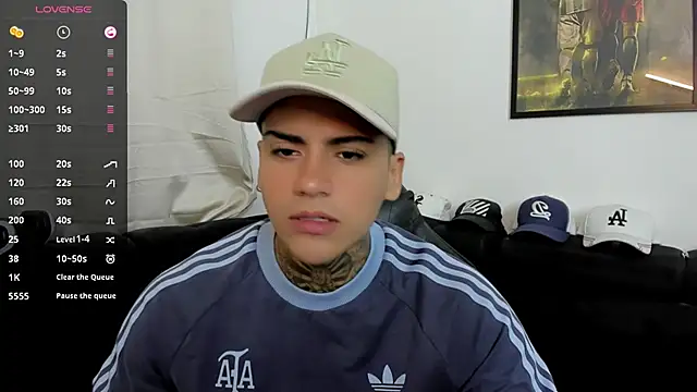 Snapshot of sweetlatinoboy chatting on 03.19.26 sweetlatinoboy online show from 03.19.26