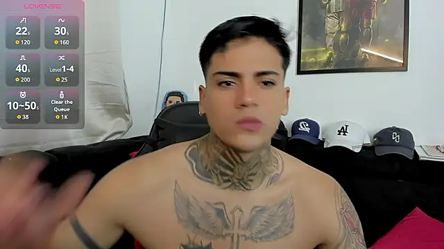Snapshot of sweetlatinoboy chatting on 03.29.26 sweetlatinoboy online show from 03.29.26