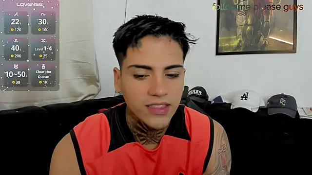 Snapshot of sweetlatinoboy chatting on 04.01.26 sweetlatinoboy online show from 04.01.26