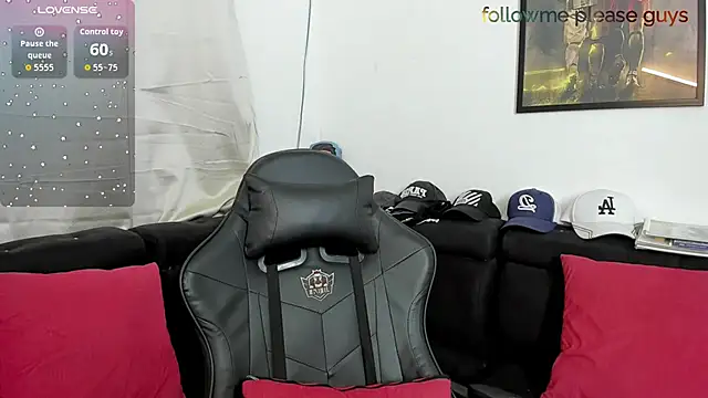Snapshot of sweetlatinoboy chatting on 04.16.26 sweetlatinoboy online show from 04.16.26