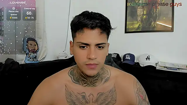 Snapshot of sweetlatinoboy chatting on 04.17.26 sweetlatinoboy online show from 04.17.26