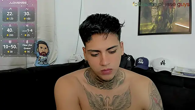 Snapshot of sweetlatinoboy chatting on 04.18.26 sweetlatinoboy online show from 04.18.26
