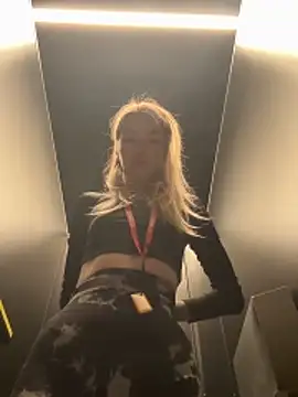 Lady Mia69 online show from 03.21.26