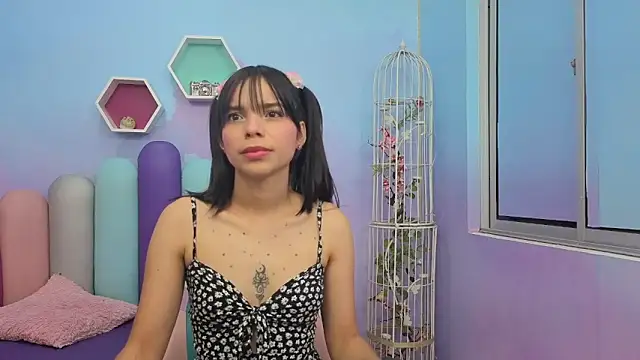 Snapshot of Isaa_Skinny chatting on 03.23.26 Isaa Skinny online show from 03.23.26