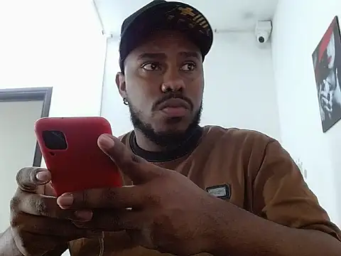 Snapshot of Alessandro_Hamed chatting on 03.21.26 Alessandro Hamed online show from 03.21.26