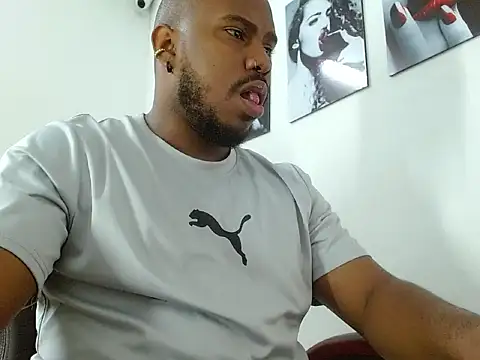 Snapshot of Alessandro_Hamed chatting on 03.26.26 Alessandro Hamed online show from 03.26.26