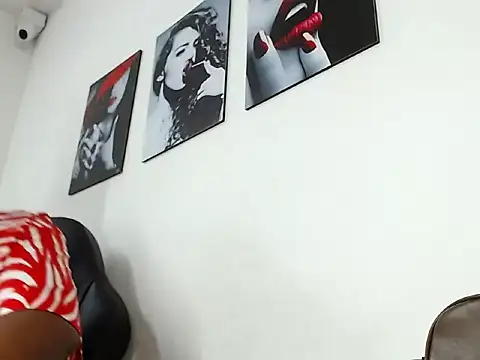 Snapshot of Alessandro_Hamed chatting on 04.15.26 Alessandro Hamed online show from 04.15.26
