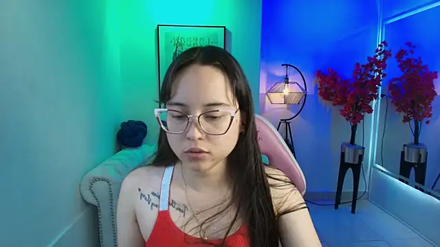 Snapshot of Shady_bug chatting on 05.15.26 Shady bug online show from 05.15.26