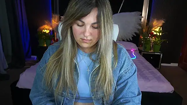 AlissyaGrayy online show from 05.14.26