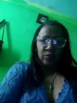 juliataylorhot online show from 04.17.26