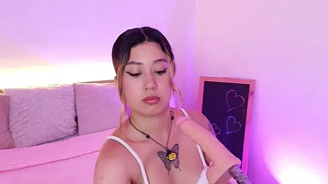 Snapshot of Amber_Palmer chatting on 03.29.26 Amber Palmer online show from 03.29.26