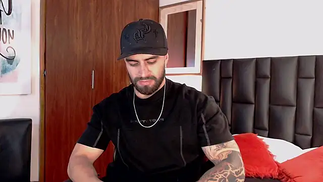 Snapshot of tony_goldstein chatting on 05.06.26 tony goldstein online show from 05.06.26