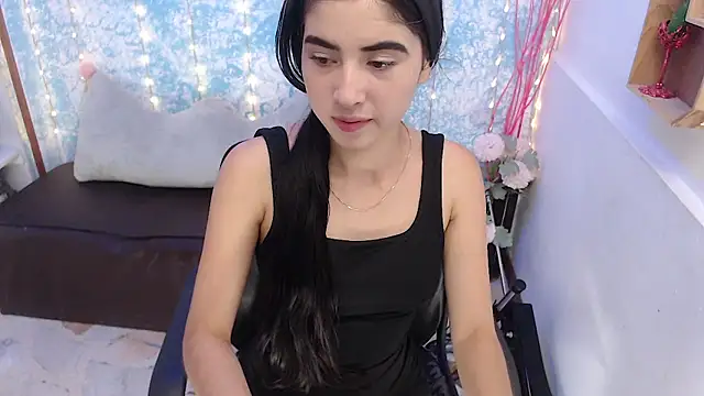 Snapshot of Melodi_velasquez chatting on 03.28.26 Melodi velasquez online show from 03.28.26