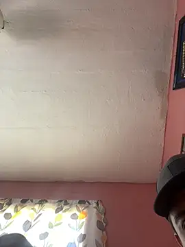 Yiyinhot online show from 03.20.26