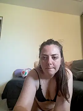 Snapshot of Arya_Malone chatting on 06.22.26 Arya Malone online show from 06.22.26