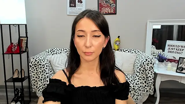 DanaRoges online show from 05.13.26