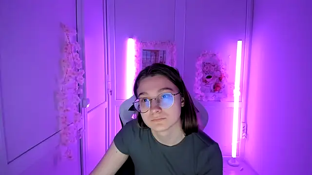 Mia kristal online show from 05.13.26