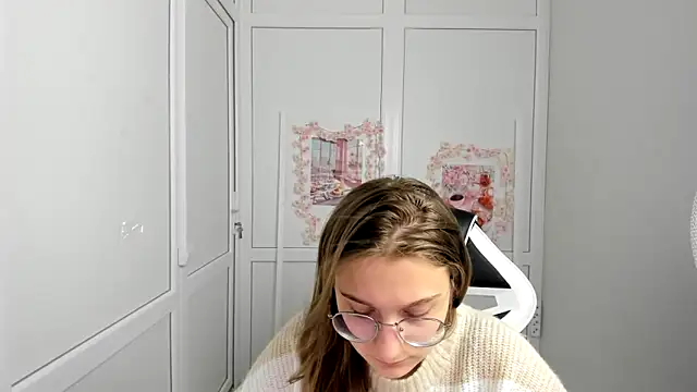 Mia kristal online show from 05.28.26