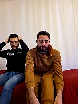 AmicisegretiITA online show from 03.28.26