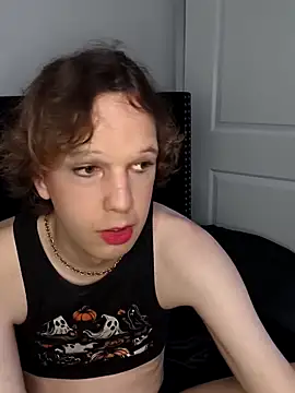 Snapshot of LiorahOblivion chatting on 04.14.26 LiorahOblivion online show from 04.14.26