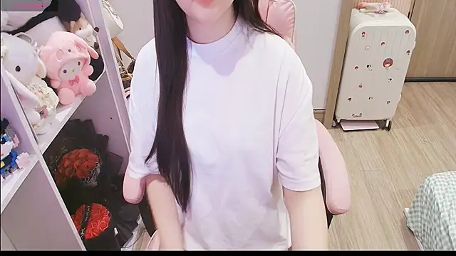 Snapshot of Nana_Chu chatting on 04.14.26 Nana Chu online show from 04.14.26