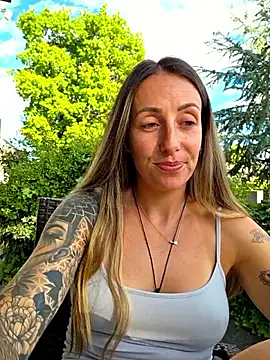NicoleKaiser online show from 05.21.26