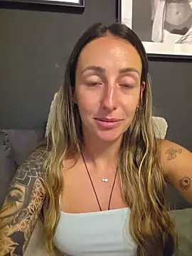 NicoleKaiser online show from 05.26.26