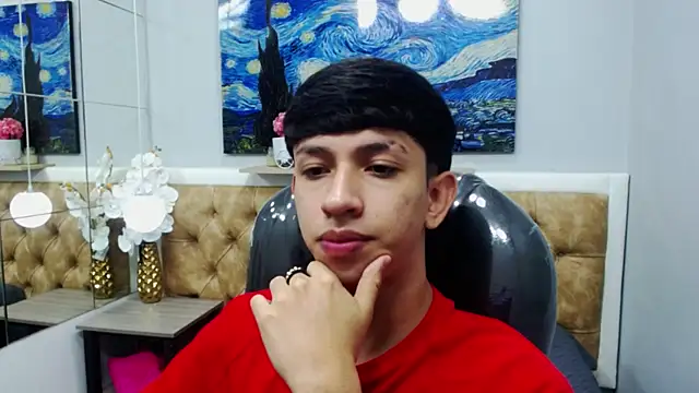 Snapshot of AdrianFranko chatting on 04.04.26 AdrianFranko online show from 04.04.26