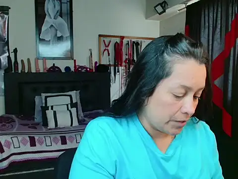 Snapshot of PenelopeSuency chatting on 07.15.26 PenelopeSuency online show from 07.15.26
